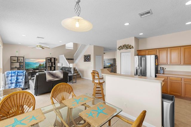 143 Hamilton Terrace, Royal Palm Beach, FL 33414
