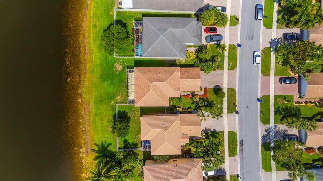 143 Hamilton Terrace, Royal Palm Beach, FL 33414