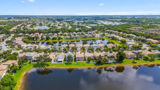 143 Hamilton Terrace, Royal Palm Beach, FL 33414