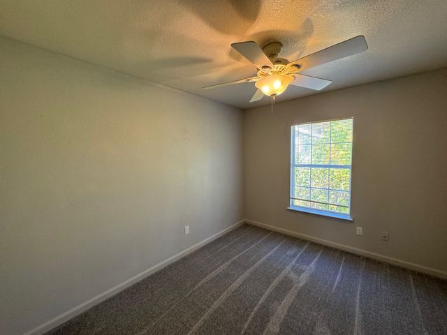 215 Dixie Dr Apt D, Tallahassee, FL 32304