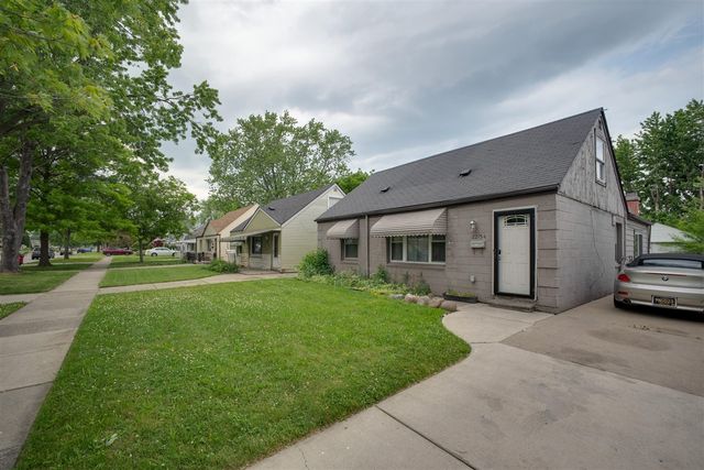22754 Almond Avenue, Eastpointe, MI 48021