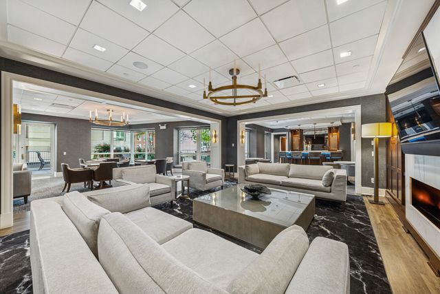 57 E Delaware Place 3906, Chicago, IL 60611