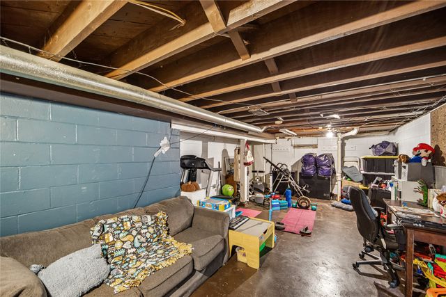 3826 52nd Street, Des Moines, IA 50310