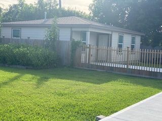 8119 Glenbrook Drive A, Houston, TX 77017