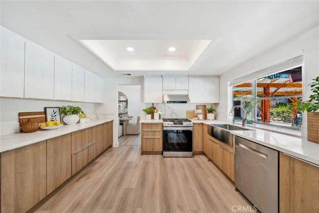 919 W 14th st, Upland, CA 91786