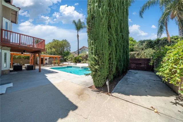 919 W 14th st, Upland, CA 91786