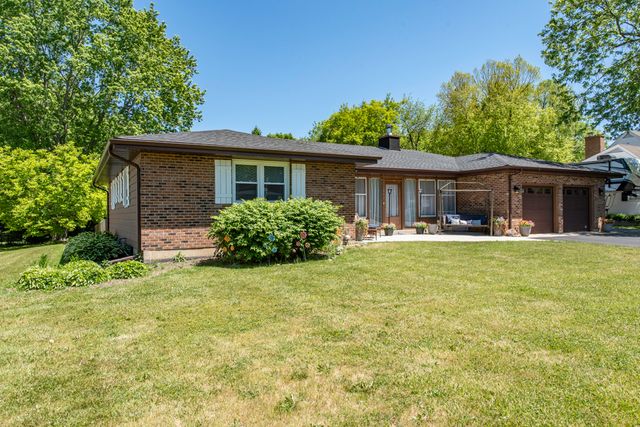 411 Thompson Avenue, Winthrop Harbor, IL 60096