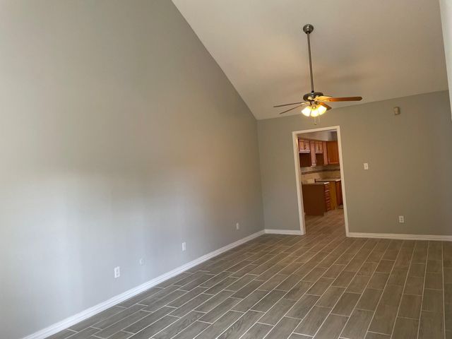 6401 Deihl Road 202, Houston, TX 77092