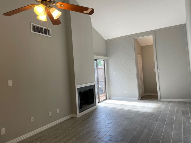 6401 Deihl Road 202, Houston, TX 77092