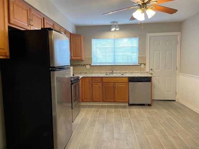 6401 Deihl Road 202, Houston, TX 77092