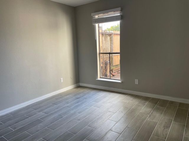 6401 Deihl Road 202, Houston, TX 77092
