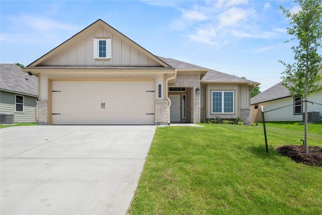 111 Adaline Bend, Mcgregor, TX 76657