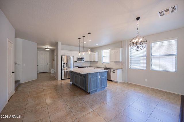 1861 E PATRICK Lane, Phoenix, AZ 85024