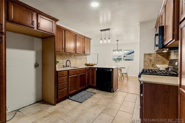 5730 E 24th Place, Tulsa, OK 74114