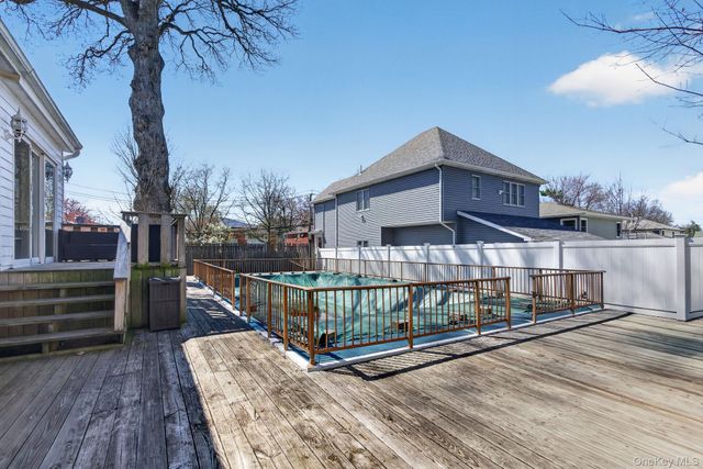 189 Katan Avenue, Staten Island, NY 10308