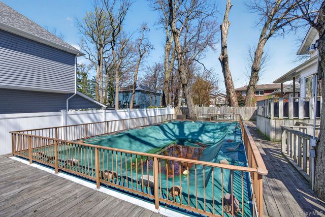 189 Katan Avenue, Staten Island, NY 10308
