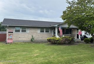 5616 Barksdale Dr, Louisville, KY 40258