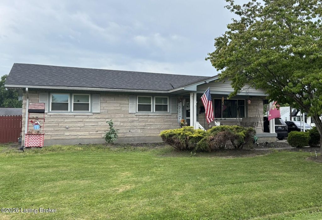 5616 Barksdale Dr, Louisville, KY 40258