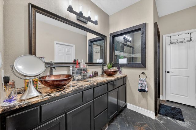 5833 Wall Avenue, Haltom City, TX 76117