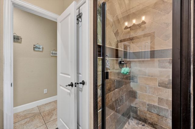 5833 Wall Avenue, Haltom City, TX 76117