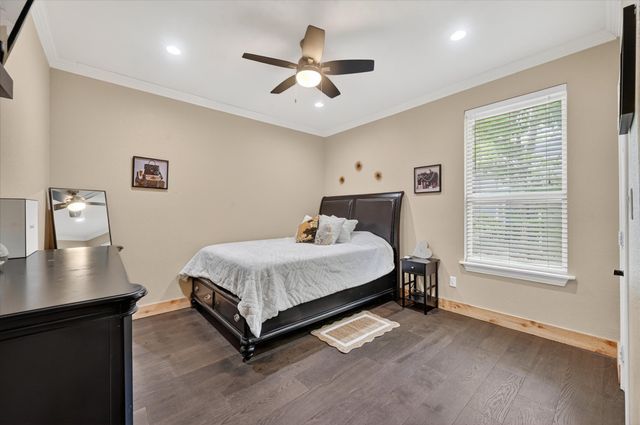 5833 Wall Avenue, Haltom City, TX 76117