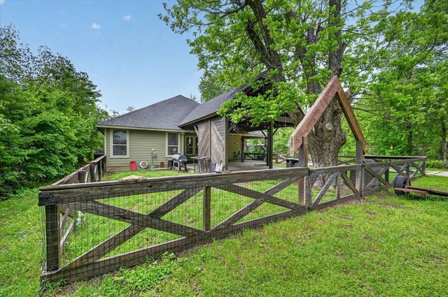 5833 Wall Avenue, Haltom City, TX 76117