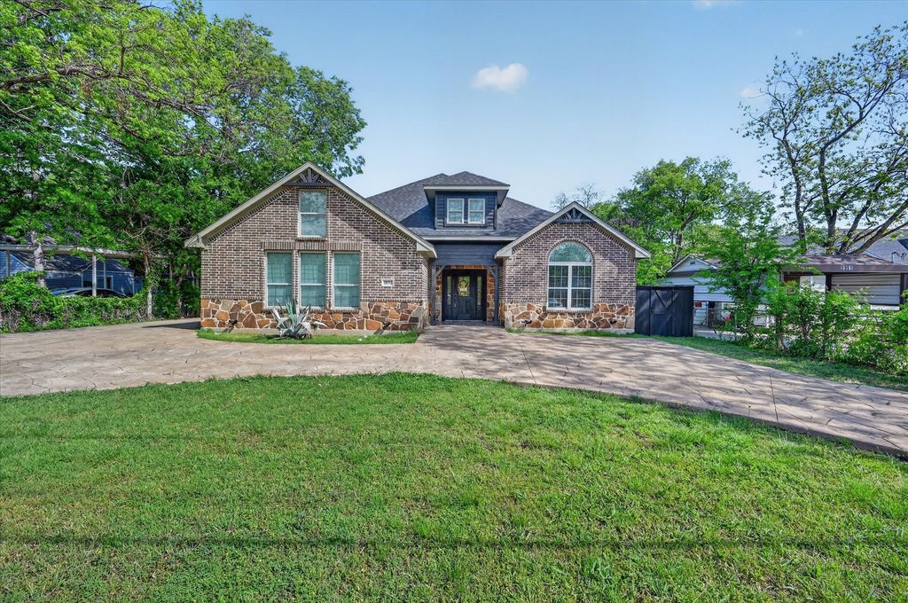 5833 Wall Avenue, Haltom City, TX 76117