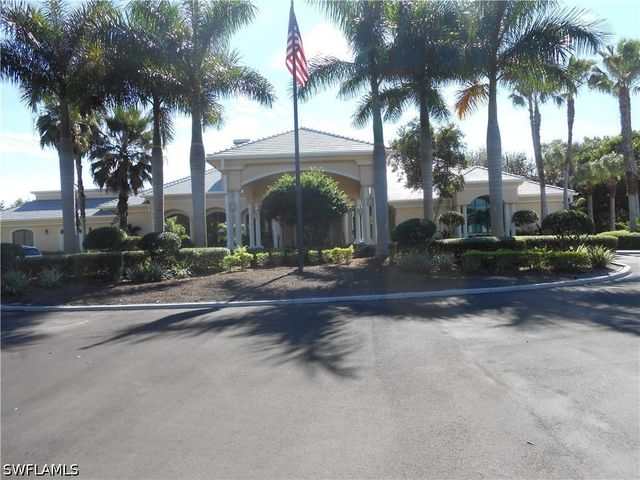 2855 Cypress Trace Circle CIR NW 202, Naples, FL 34119