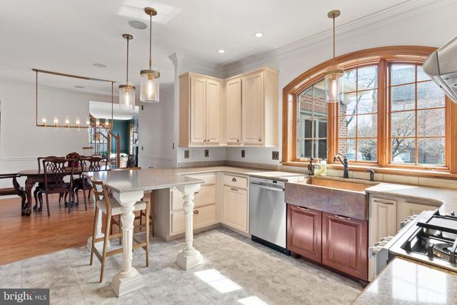 118 GRAHAM ST, Harrisburg, PA 17110