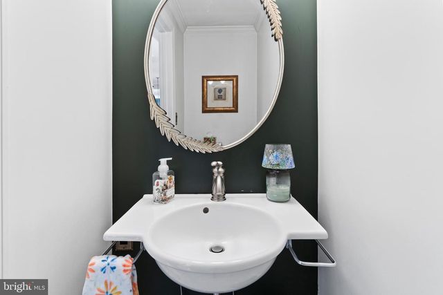 118 GRAHAM ST, Harrisburg, PA 17110