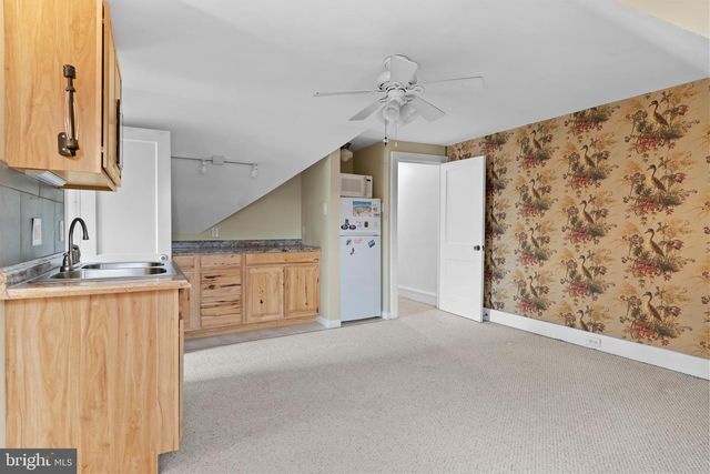 118 GRAHAM ST, Harrisburg, PA 17110