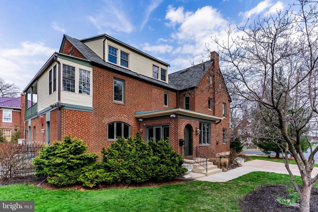 118 GRAHAM ST, Harrisburg, PA 17110