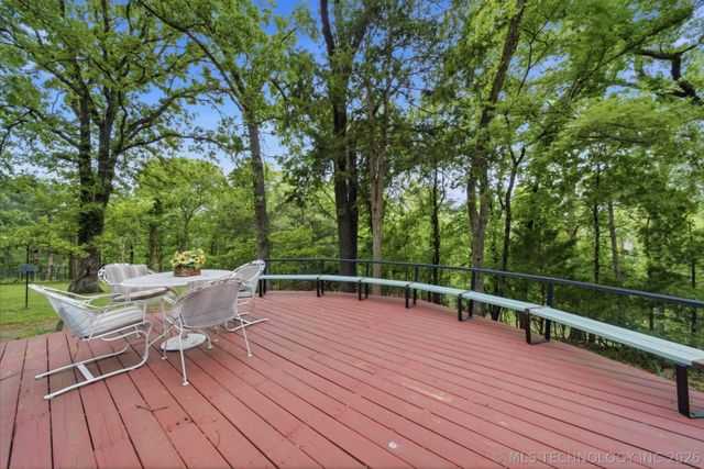 3400 Wildwood Court, Bartlesville, OK 74006
