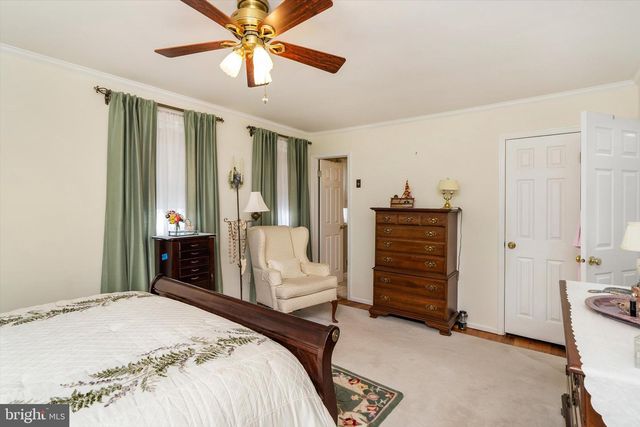 12 MICHELE CT, Hamilton, NJ 08619
