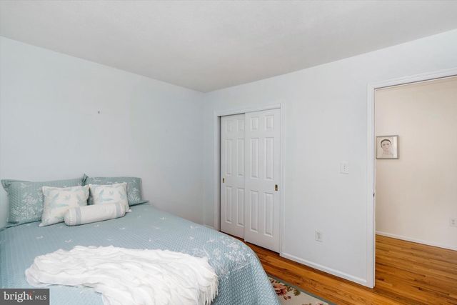 12 MICHELE CT, Hamilton, NJ 08619