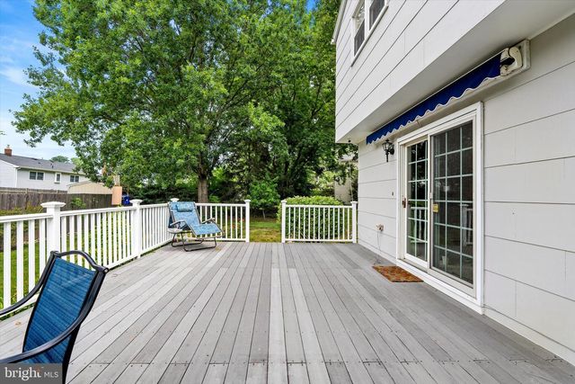 12 MICHELE CT, Hamilton, NJ 08619