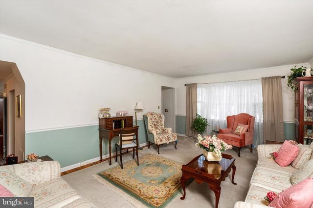 12 MICHELE CT, Hamilton, NJ 08619