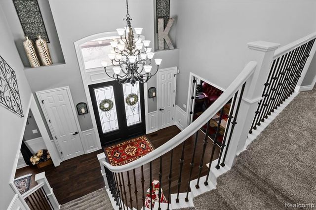 9050 Cascade Drive, South Lyon, MI 48178