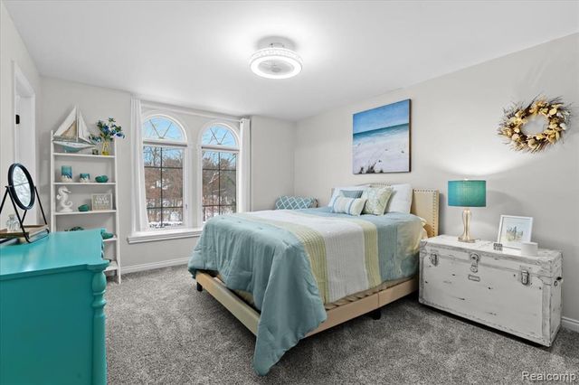 9050 Cascade Drive, South Lyon, MI 48178