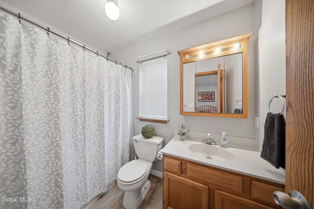 41 Wicken Square, Albany, NY 12205