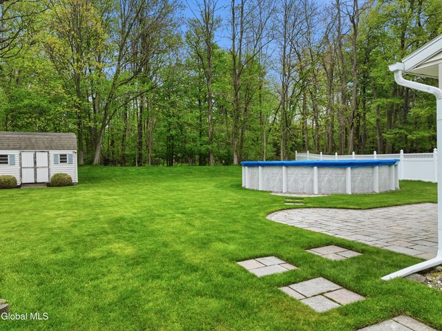 41 Wicken Square, Albany, NY 12205