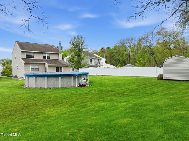 41 Wicken Square, Albany, NY 12205