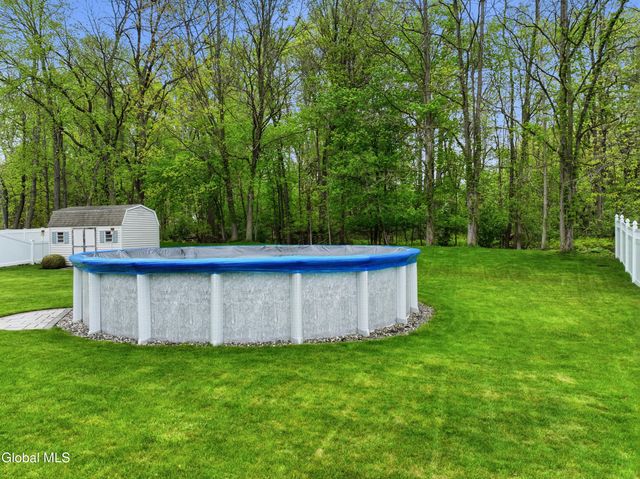 41 Wicken Square, Albany, NY 12205
