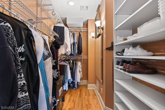252 Springfield Ave, Hasbrouck Heights Boro, NJ 07604