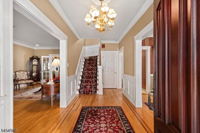 252 Springfield Ave, Hasbrouck Heights Boro, NJ 07604