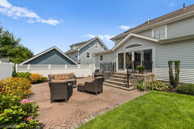252 Springfield Ave, Hasbrouck Heights Boro, NJ 07604