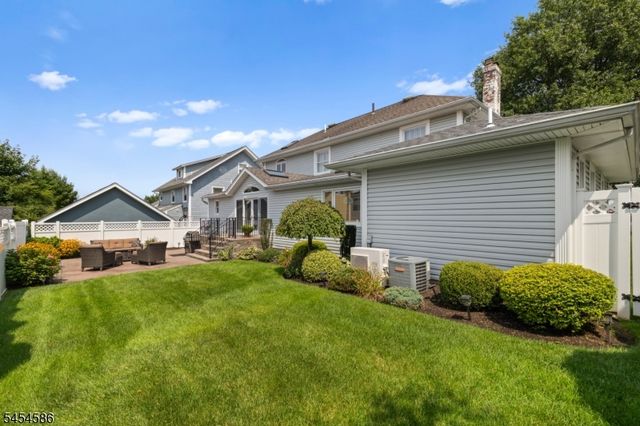 252 Springfield Ave, Hasbrouck Heights Boro, NJ 07604