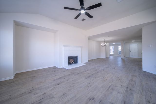 152 Rolling Hills Place, Lancaster, TX 75146