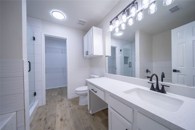 152 Rolling Hills Place, Lancaster, TX 75146