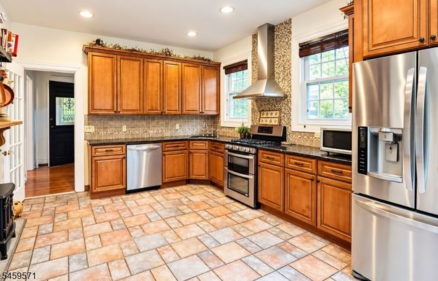 78 Personette Ave, Verona Twp., NJ 07044
